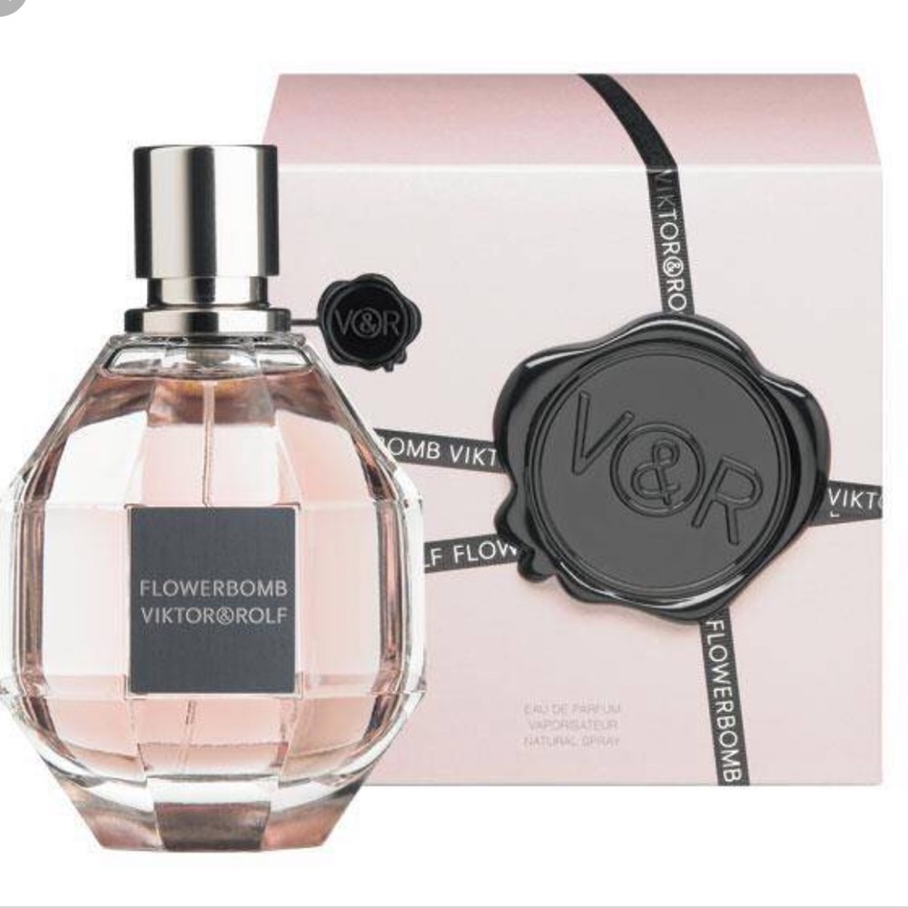 Vikor & Rolf Flowerbomb 🌸